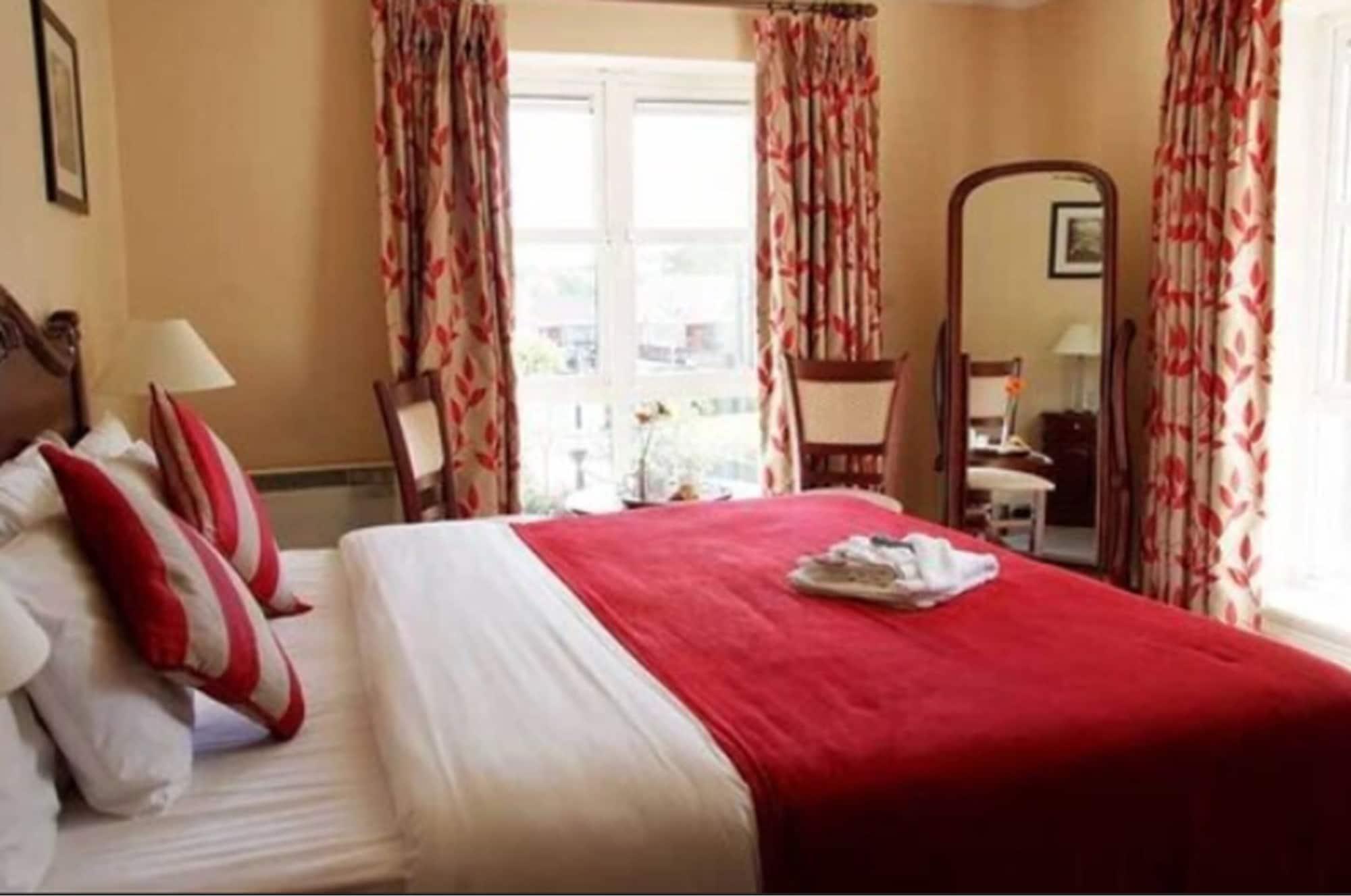 Killarney Riverside Hotel ภายนอก รูปภาพ