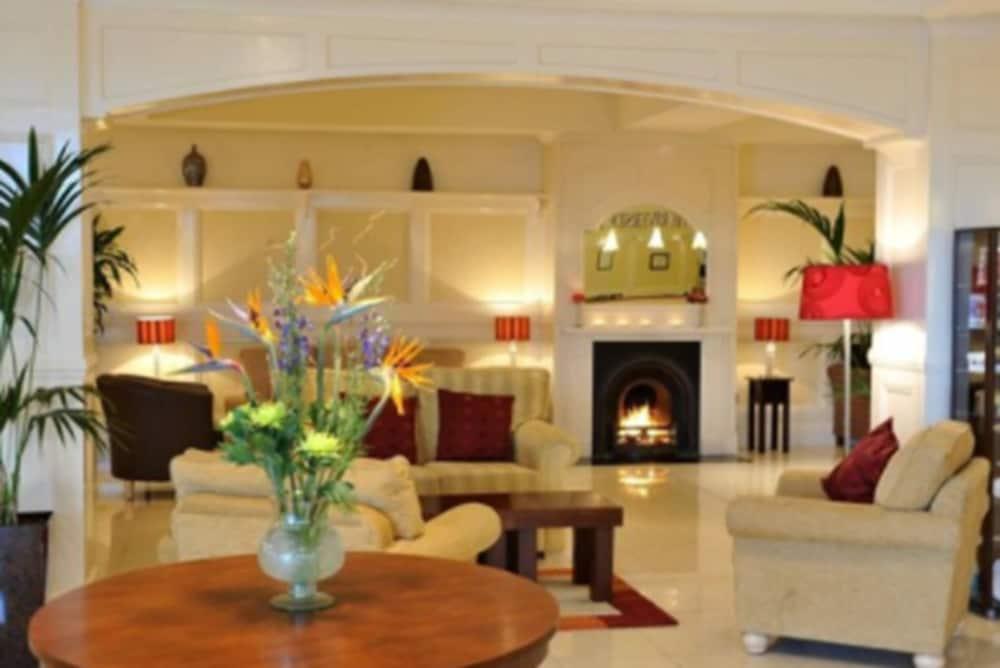 Killarney Riverside Hotel ภายนอก รูปภาพ